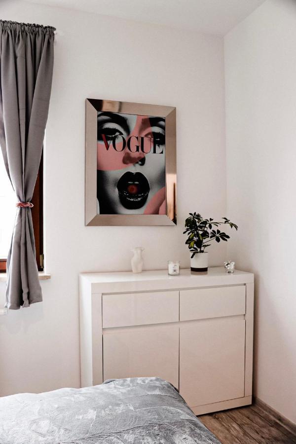 Lavender Hill Apartment Gdańsk Kültér fotó